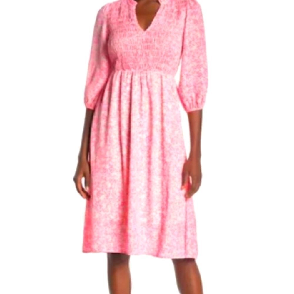 NWOT SUPERFOXX V-NECK SMOCKED FLORAL DRESS SZ. S